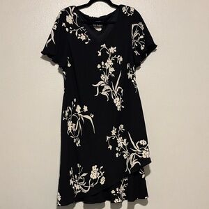 SL Fashions 90’s Black and White Floral Mini Dress